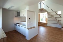 �Q�K�L�b�`��